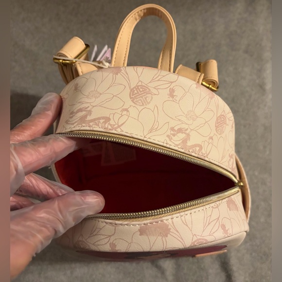 Loungefly Mulan Parisol Mini Backpack - Picture 4 of 4